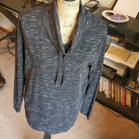 Cuddl Duds comforter size Medium cowlneck pullover - Picture 2 of 10